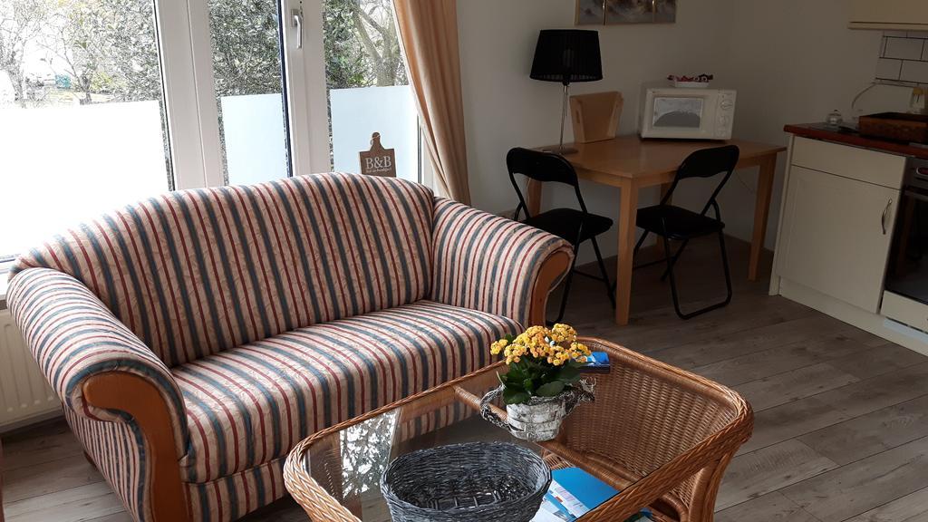 Bed And Breakfast Bij Hooisma Kampen Esterno foto